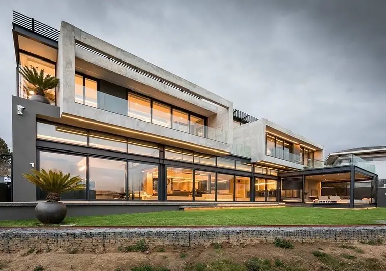 Victoria Residence, photograph 8