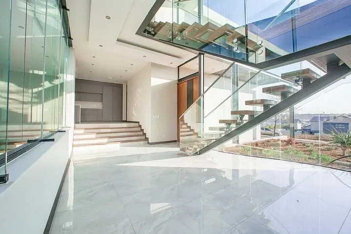 Signature House, Waterfall, photograph 6