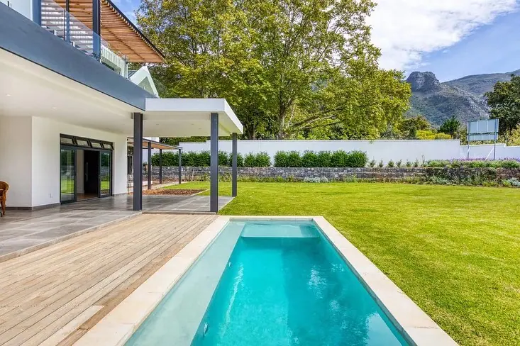 Glass House, Constantia, photograph 3