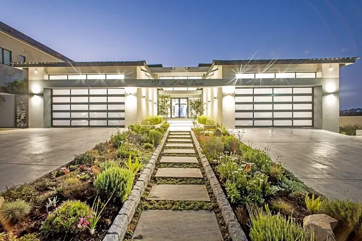 Smart House, Helderfontein, photograph 3