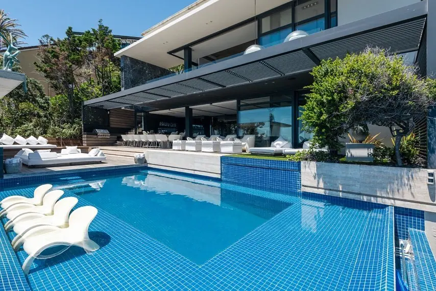 Horizon Villa, photograph 3